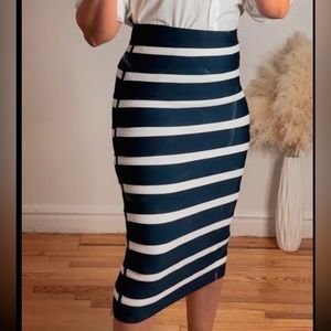 New White and navy blue skirt